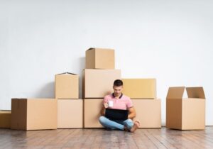 Morar sozinho depois dos 18: Dicas para conseguir esse ano!